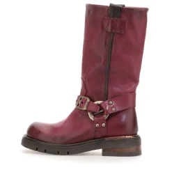 STIEFEL REBECCA