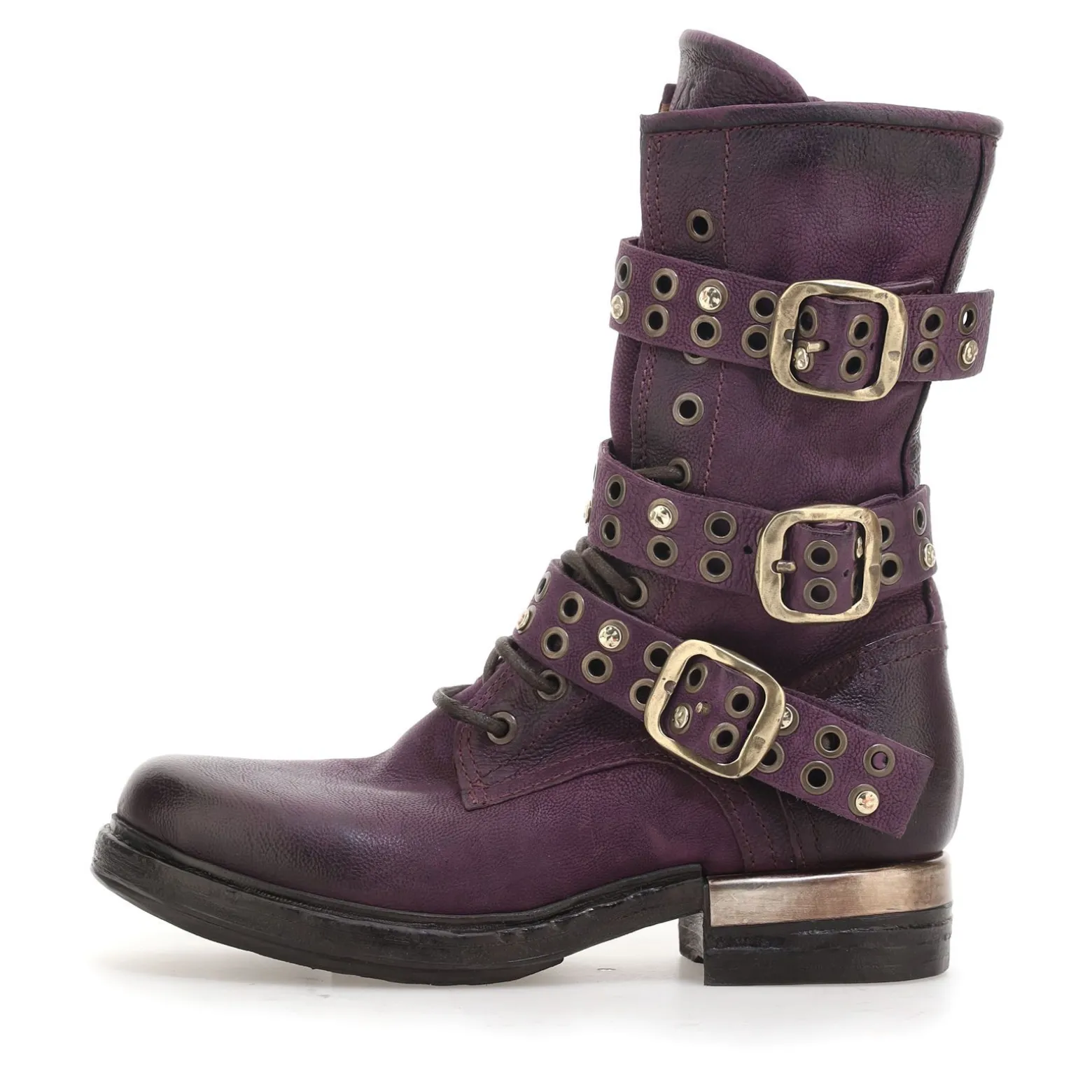 STIEFELETTEN ATTALLA