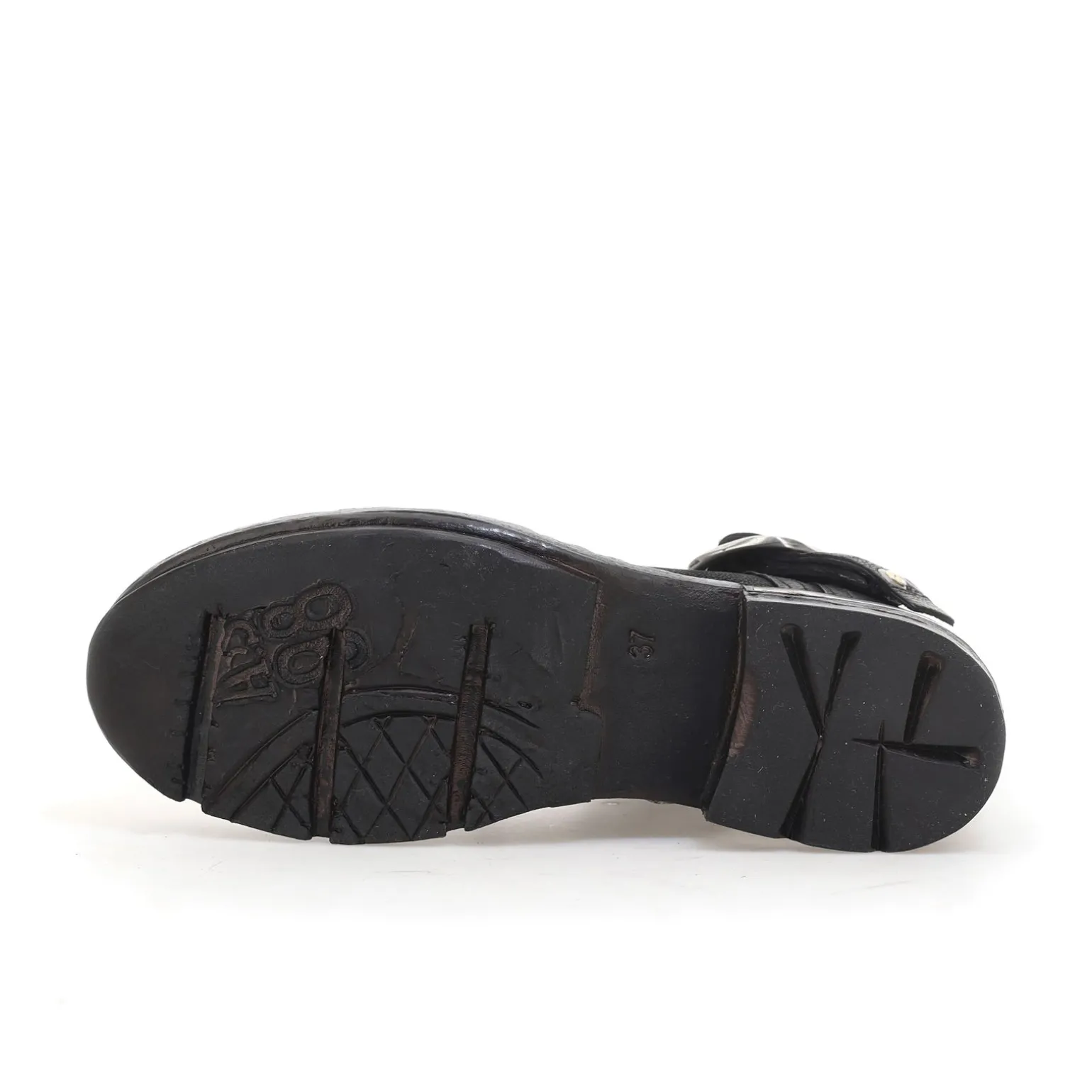 STIEFELETTEN ATTALLA