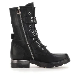 STIEFELETTEN ATTALLA