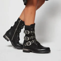 STIEFELETTEN ATTALLA