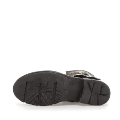 STIEFELETTEN ATTALLA