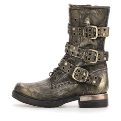 STIEFELETTEN ATTALLA