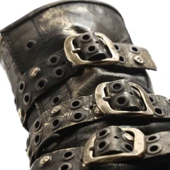 STIEFELETTEN ATTALLA