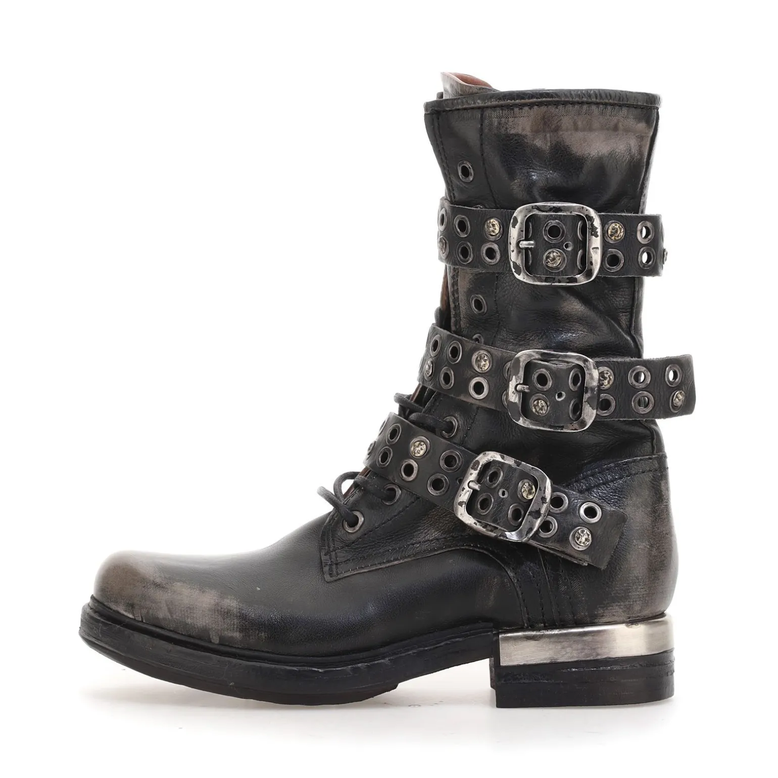 STIEFELETTEN ATTALLA