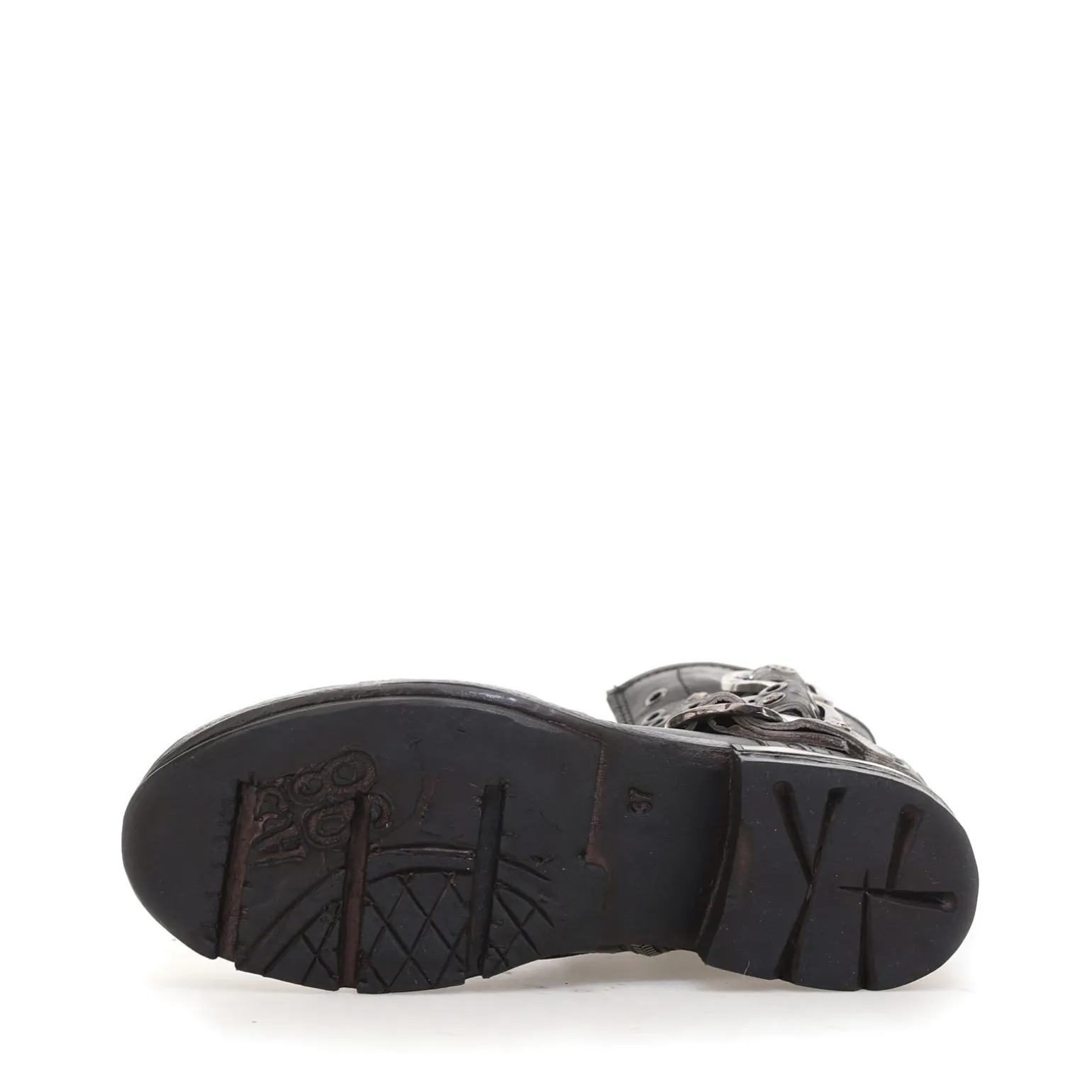 STIEFELETTEN ATTALLA