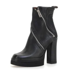 STIEFELETTEN VELMA