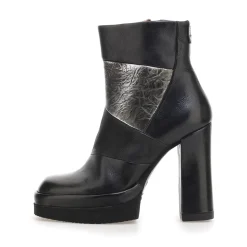 STIEFELETTEN VIKKI